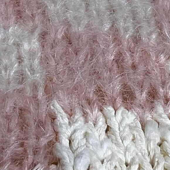 FIA Italia vintage pink and cream crew neck sweater with Pom Poms size S - Picture 14 of 16